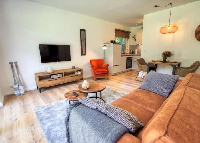 Haus Eichholzweg 18, App 8eich11 Appartement *